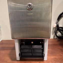 Toilet Tissue Dispenser 