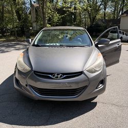 2012 Hyundai Elantra