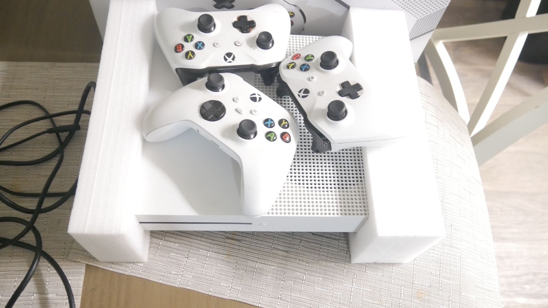 Xbox One S