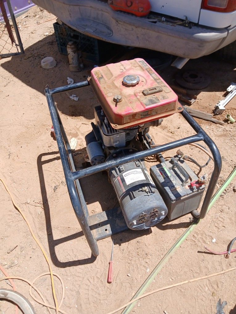 5000/4400 Generator