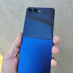 Samsung Galaxy Z Flip 7 Unlocked