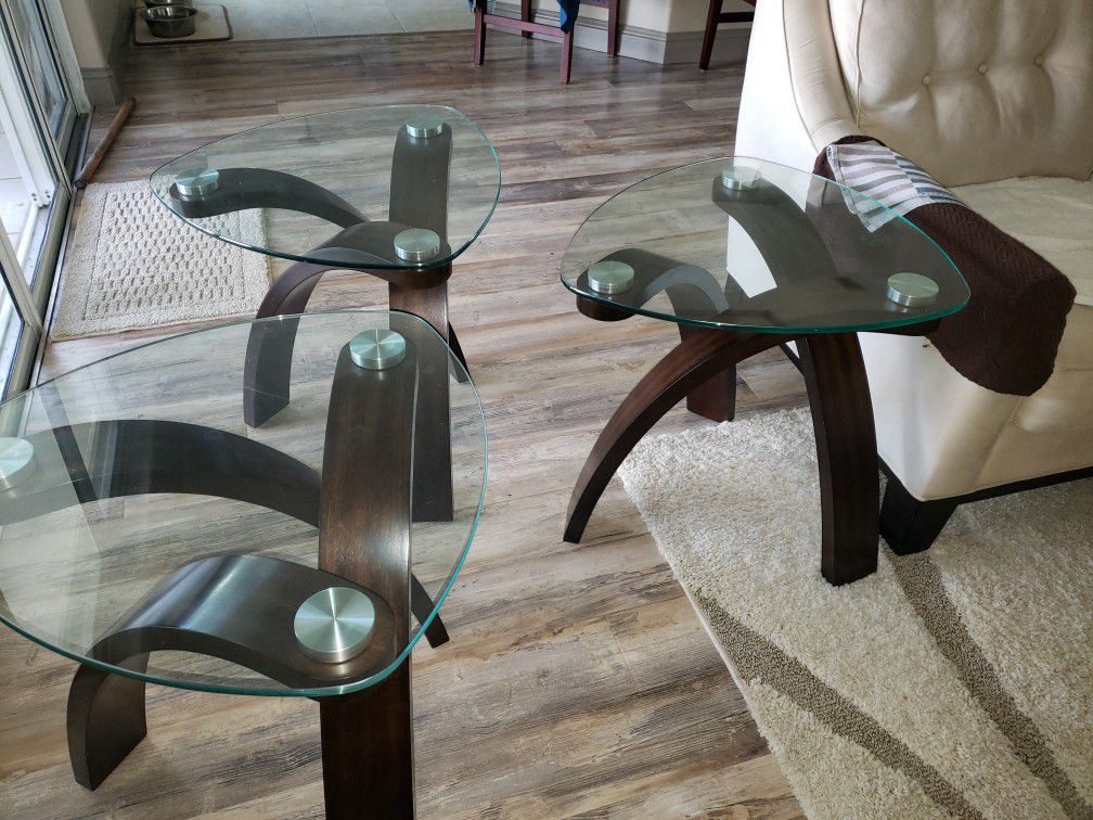 3 end tables