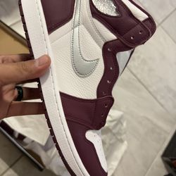 Jordan 1 High 