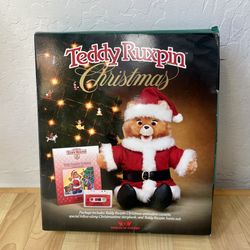 1985 Teddy Ruxpin Christmas Package With Santa Suite, Book & Cassette