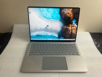 Microsoft Surface Laptop Business 7th Edition Ultra 5 236V 16GB RAM 256GB -WII P   Excellen condition used like new Description：   Microsoft Surface L