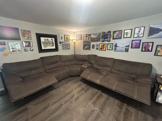 Large Power Reclining Sectional with USB Charging, Storage & Cup Holders
