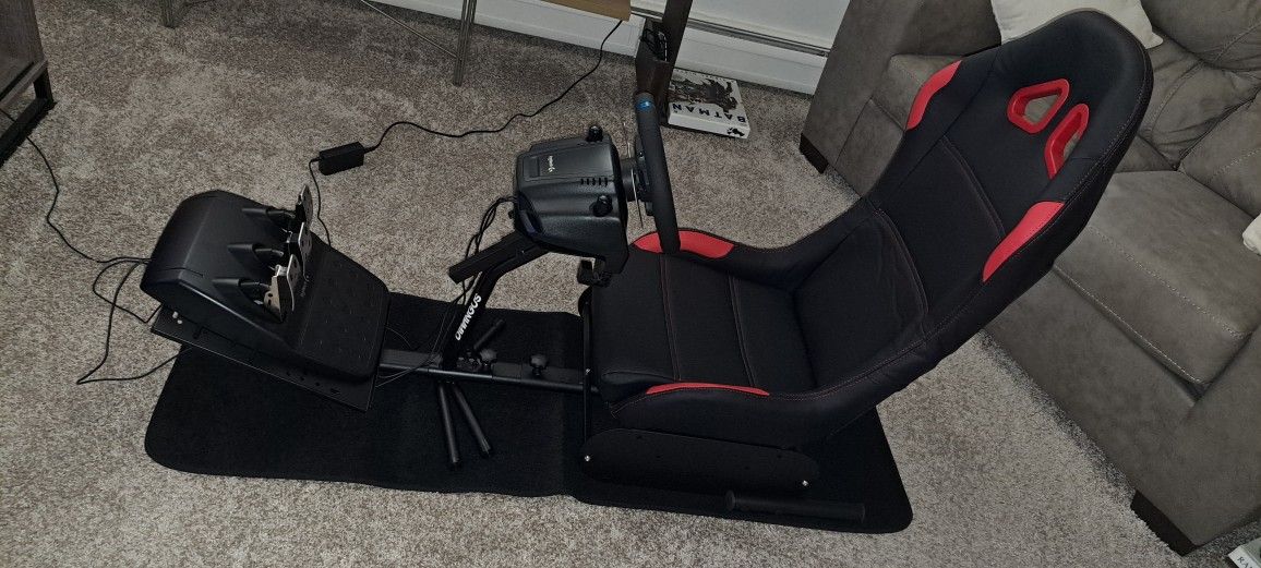 Racing Setup Includes wheel and chair with mat