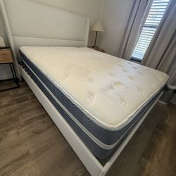 Queen Mattress – Gently Used + Pillow Included