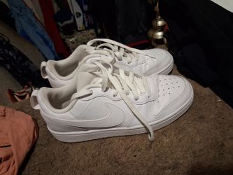 Size 7y White Forces