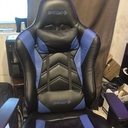 Gaming chair
