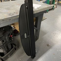 Mercedes Benz hatchback, privacy cover