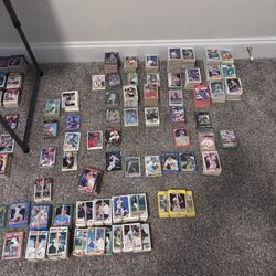 Lot Of Baseball Cards