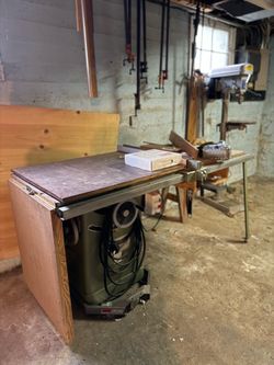 Grizzly G1023 10" Cabinet Table Saw - 3HP 220V Heavy Duty