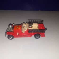 1 Old Number 5  Fire Truck Metal Hot Wheels 1980