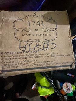 1741 di Marca Corona Porcelain Stoneware Tile Box