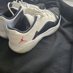 Women's Sz 10 Jordan Comfort low.