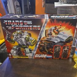 Transformers GI Joe Autobot Cup Sgt Slaughter And Leatherneck Action Figure Set