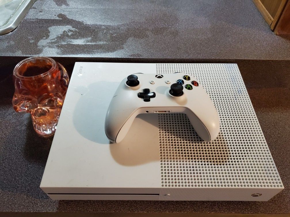 Xbox One S