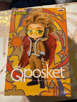 Qposket Hawks Mha figure