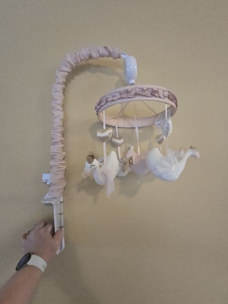 Peanut Shell Grace Nursery Set