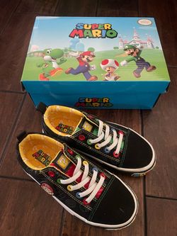 Kids size 13 Super Nintendo Super Mario world shoes sneakers