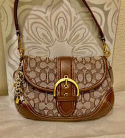 Coach Signature Canvas Shoulder Bag