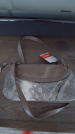 New relic crossbody bag