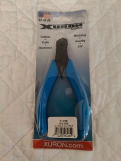 Xuron™ Hard-Wire Cutter with Retaining Clamps