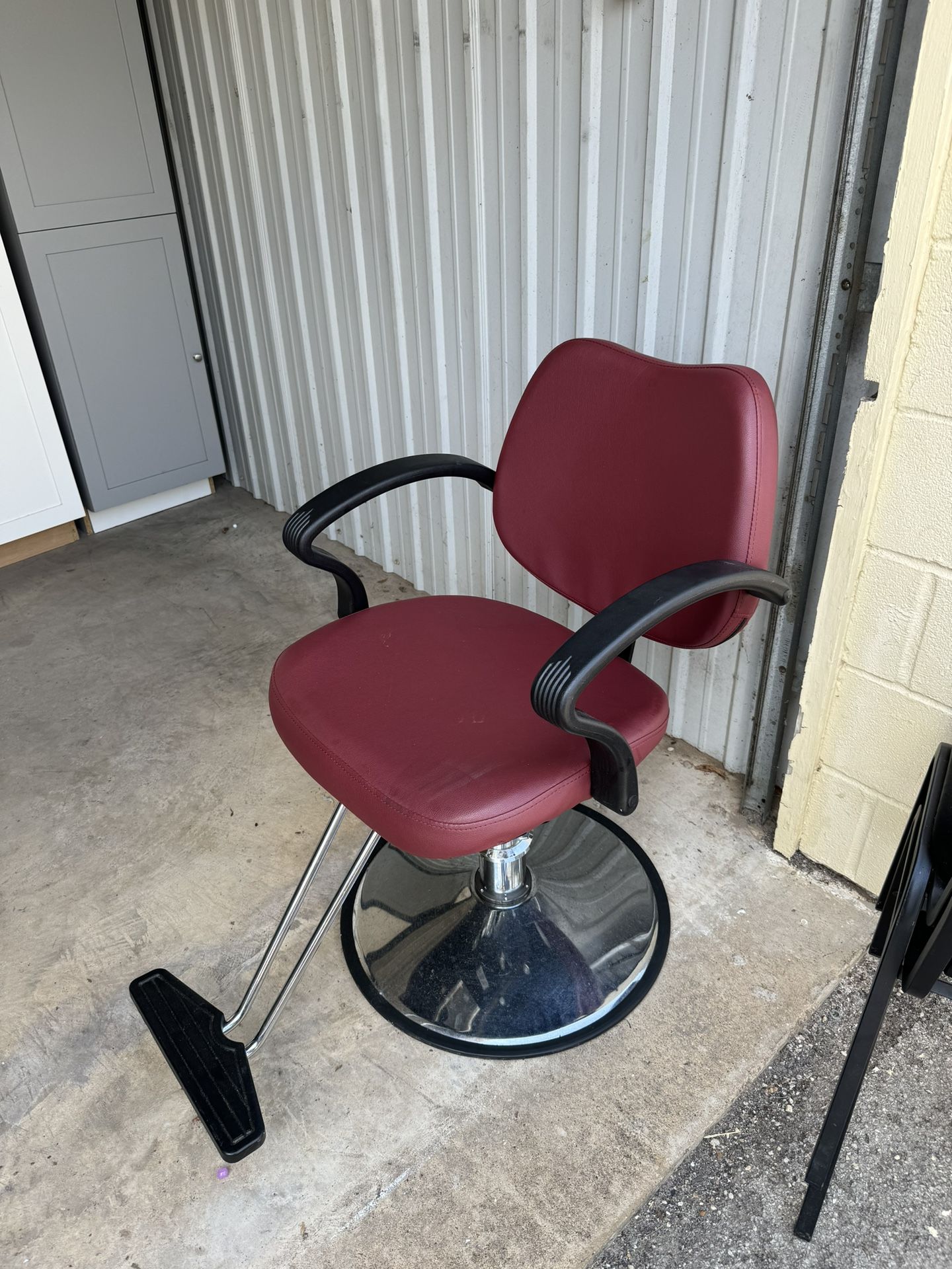 Hairstyling Chair