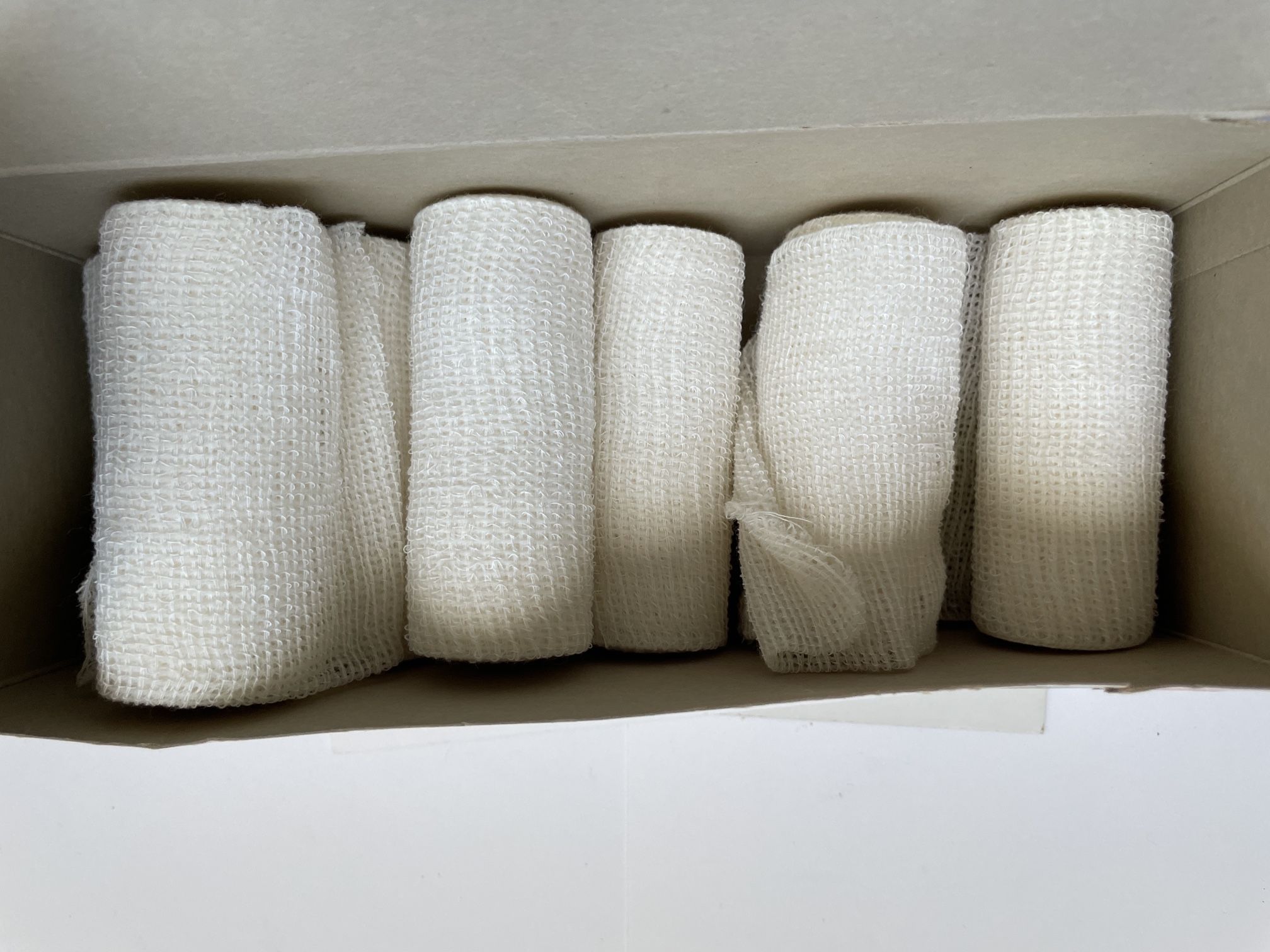 New! Rolled Gauze - 4” X 5 Yard - 7 Rolls - Elastic Wrap - White