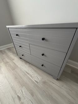 Dresser good condition $80 obo