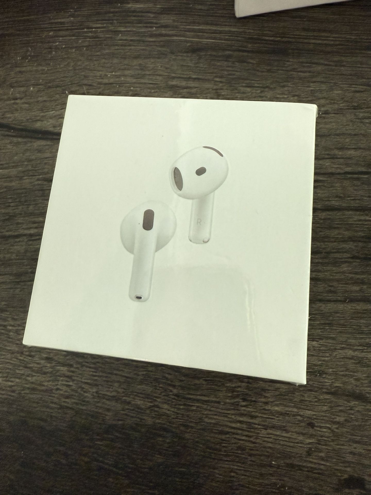 AirPods 4 Noise Cancelling