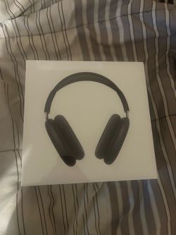 Apple AirPods Max Headphones