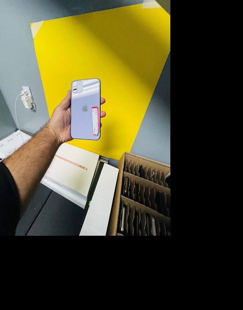 iPhone 11 for Att and Cricket Ready to use and Under Warranty $520 Sale Price (finance for $50 down and take home today)