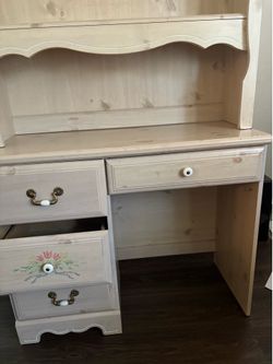 Girl two piece dresser set-used x2