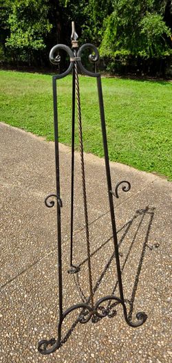 Wrought  Iron  Painting or Easel Stand