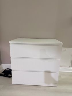 White 3-Drawer Dresser Chest
