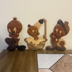 Set Of 3 Wooden Tweetie Bird Hanging Plaques