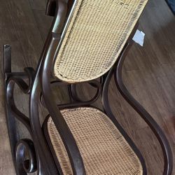 Wooden Rocking Chair 