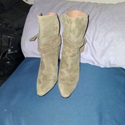 Botas De Mujer Size 71/2