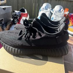 Yeezy Onyx 350 