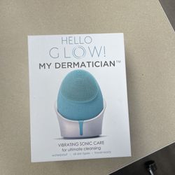 Hello Glow Dermetician