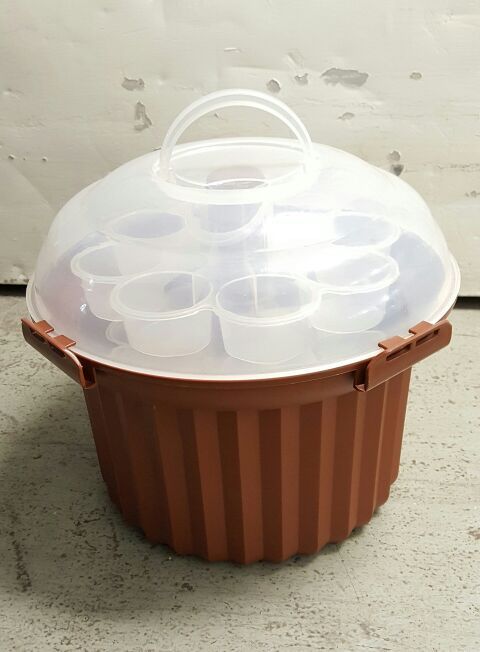 Fox Run Cupcake Carousel Holder Brown