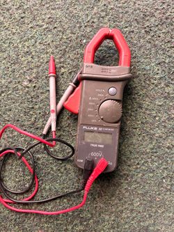 Fluke 32 clamp meter