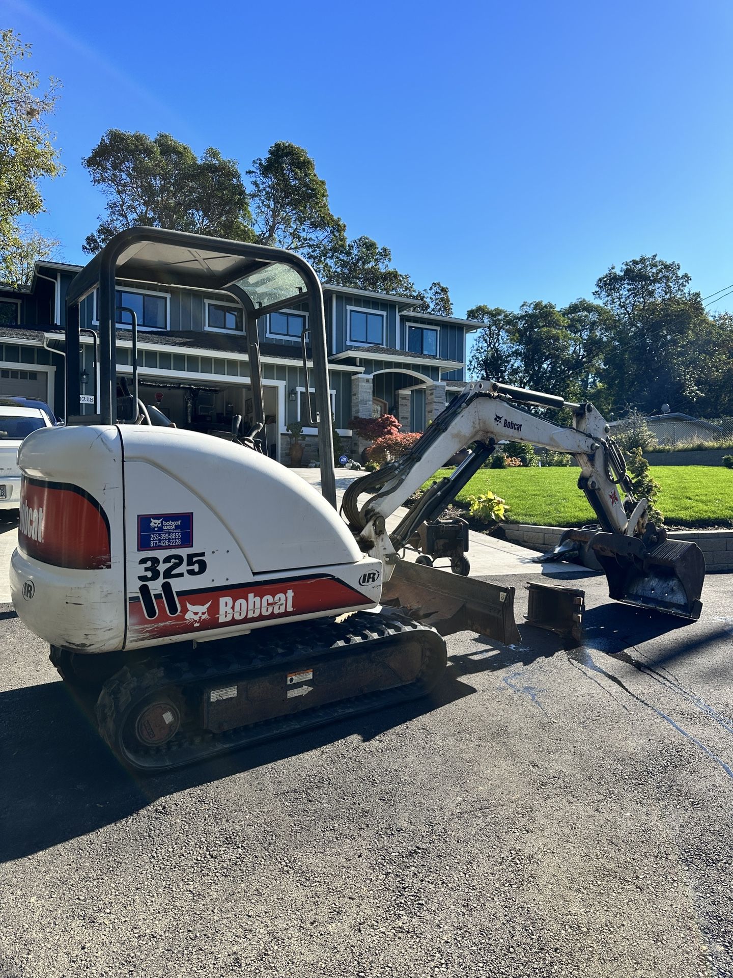 Bobcat 325 Excavator