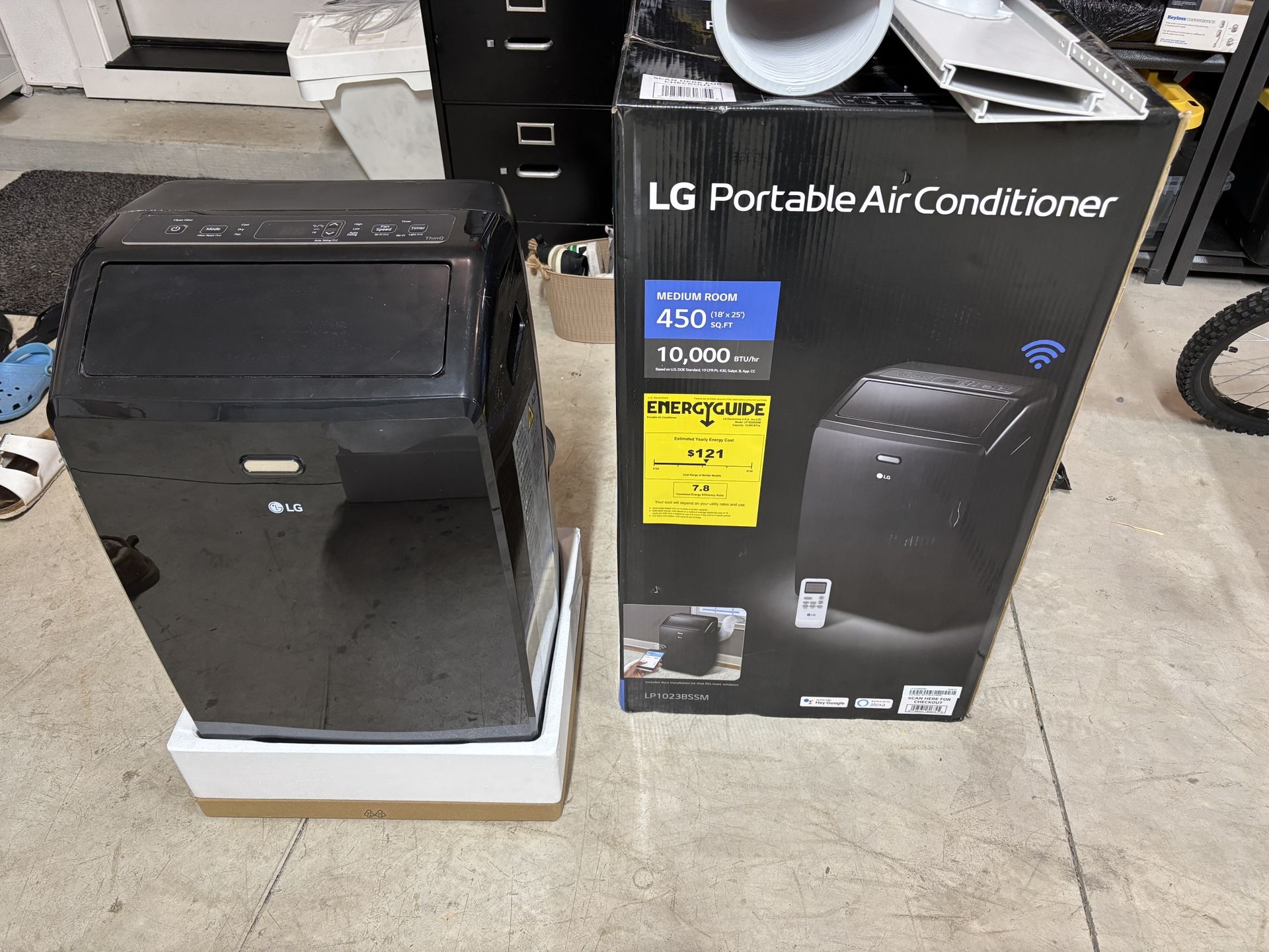 LG Portable Air Conditioner. 10,000 BTU. Almost Brand New! 