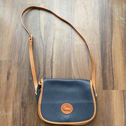 Vintage Dooney & Bourke All-Weather Leather Crossbody Bag - Navy Blue & Tan