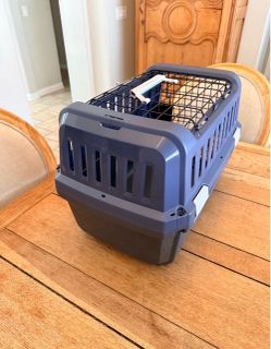Small Pet Kennel