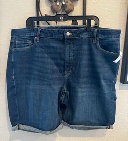 Women's Shorts Size 22