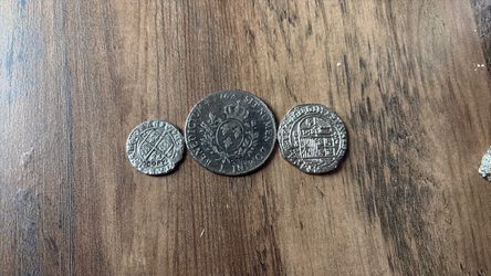 REPLICA Spanish colonial coin lot + pure pyrite chunk
